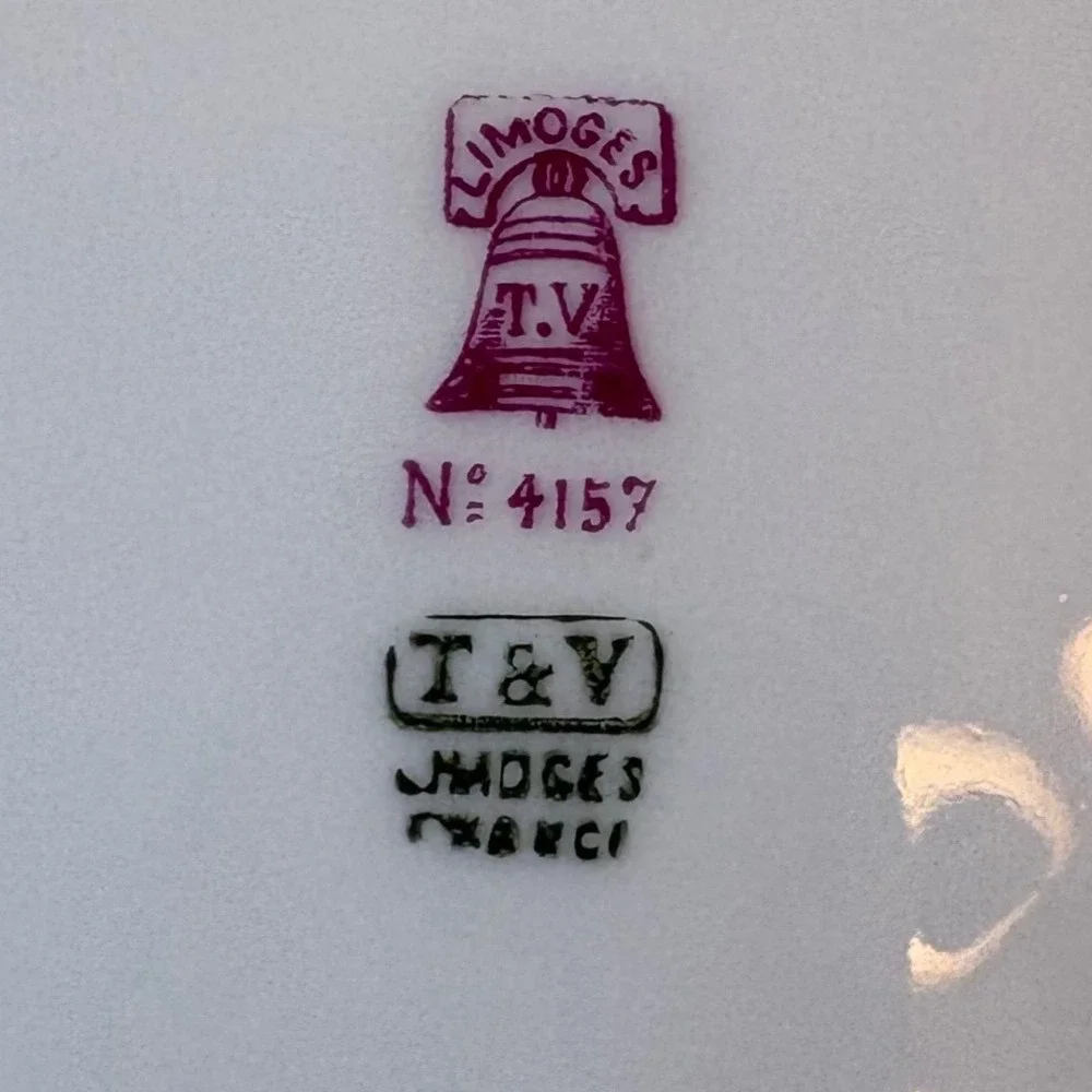 T&V Limoges France VINTAGE 10 Greek Key Dinner‎ Plates White Gold Black 10